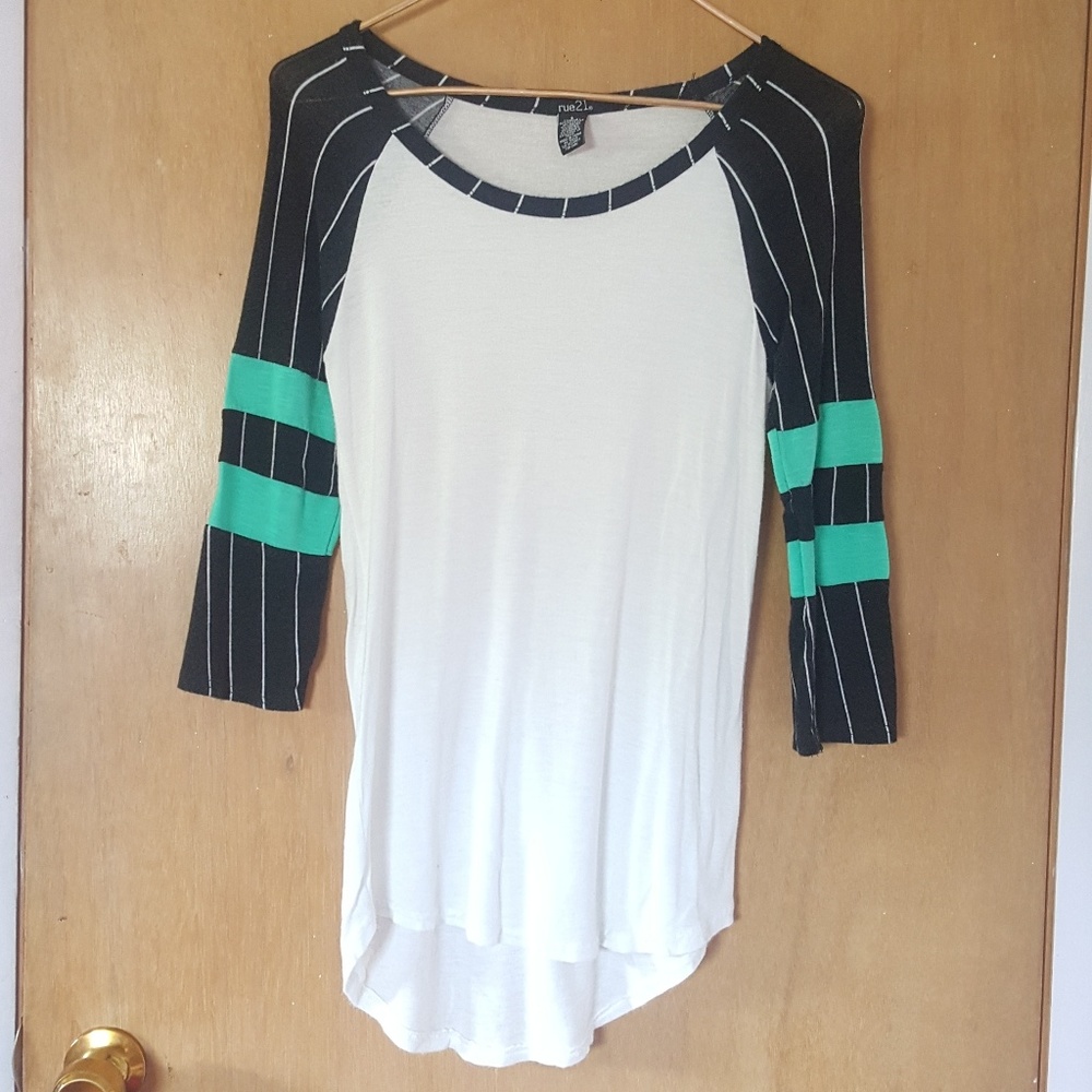 Light-Weight Sporty Shirt